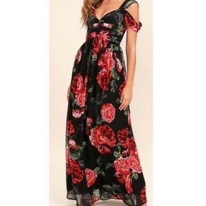 Lulu’s Floral Chiffon Gown Large